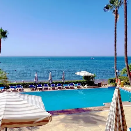 Emp 32, Southwest Facing Stylish Apartment Estepona