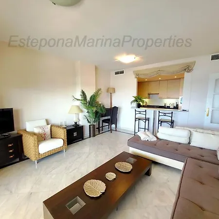 Emp 32, Southwest Facing Stylish Appartement Estepona